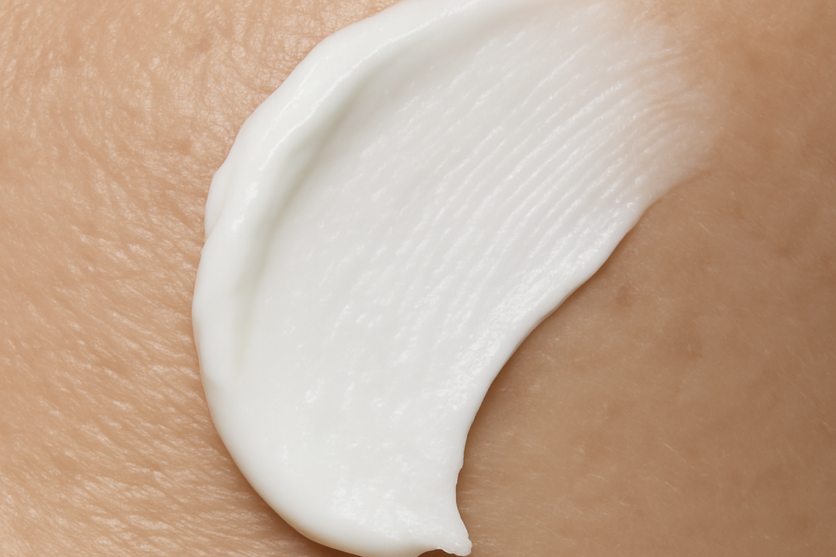 What Strengthens Your Skin Barrier? The Role of Ceramides and Niacinamide